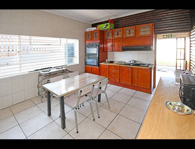 5 BEDROOM HOUSE FOR SALE IN BRIXTON